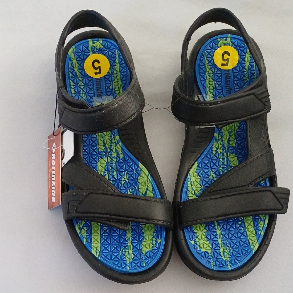 Northside Kids Black and Blue Sandals